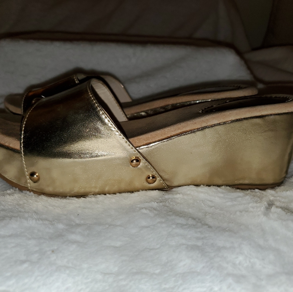 Shoes - Picture 2 of 2
